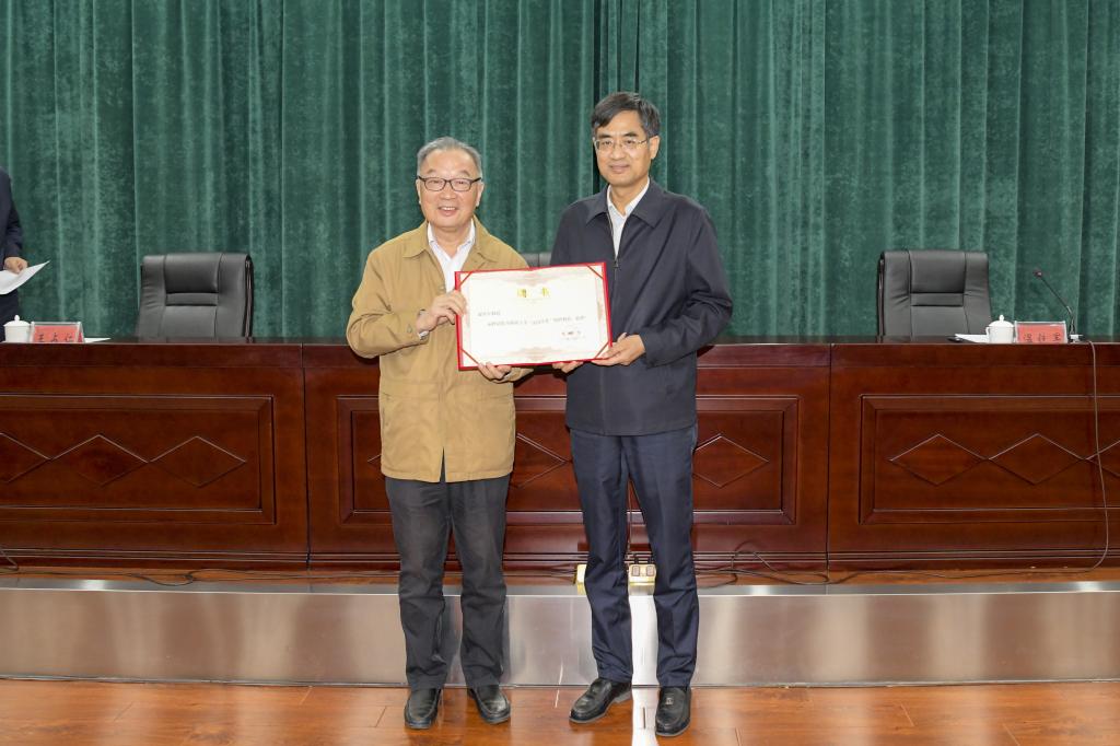 新疆大学毕业证太难了
