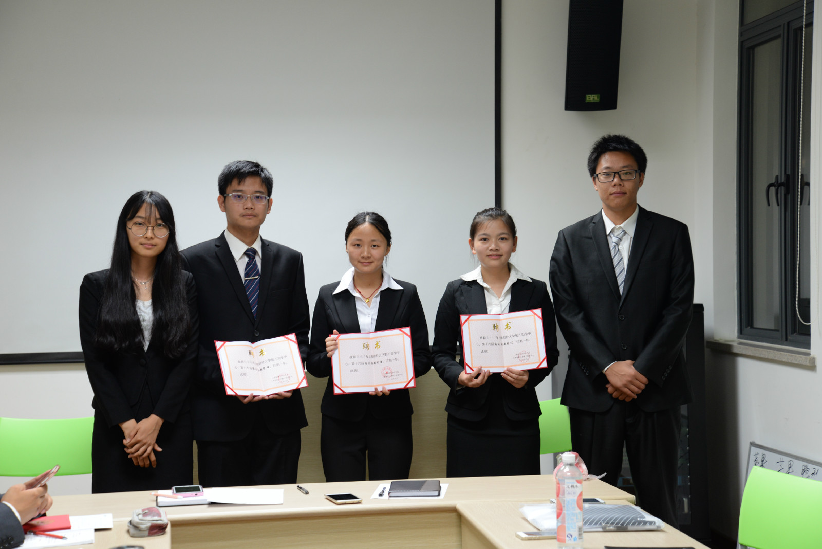 上海财经大学毕业证书图片